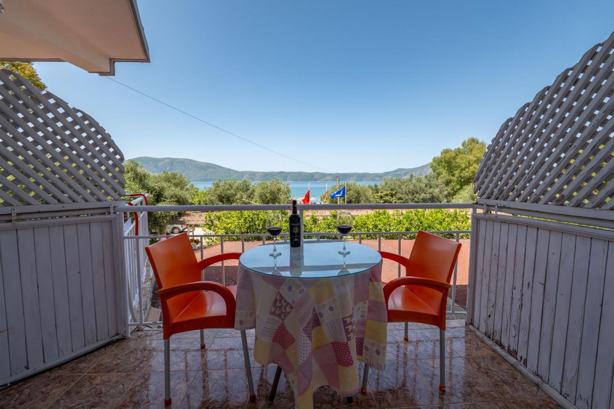 Hotel Nika Радима Экстерьер фото