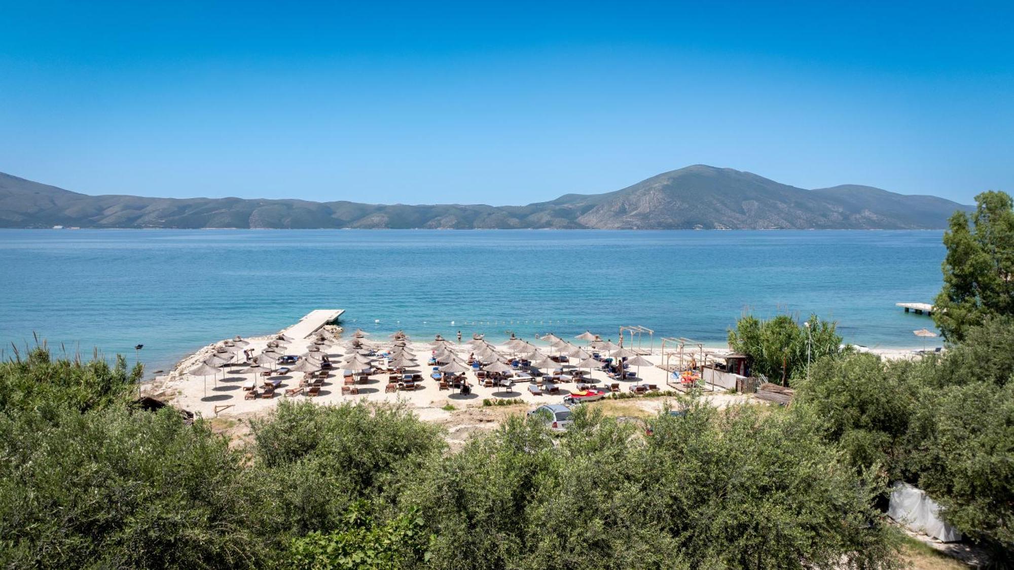 Hotel Nika Радима Экстерьер фото